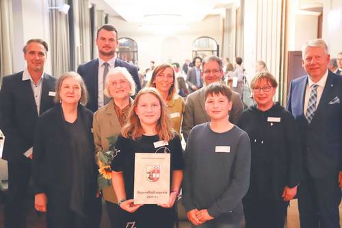 Gruppenbild Preisträger auf dem Jahresempfang 2022