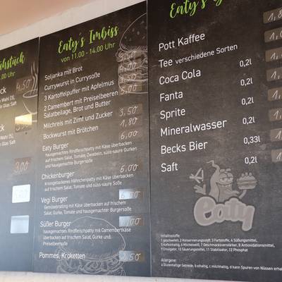 Die Karte bietet jetzt auch Burger