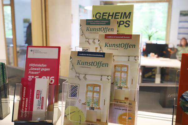 kunst offen werbung