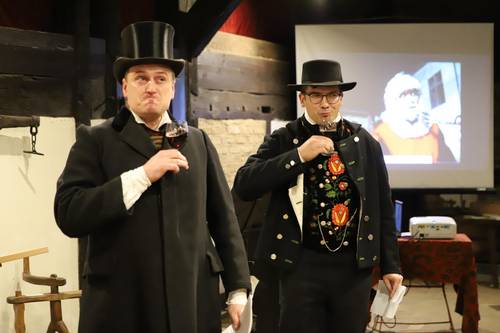 Eine Theaterstück hatte Museumschef Olaf Both (rechts) auch für das Fest vorbereitet © LK NWN Eine Theaterstück hatte Museumschef Olaf Both (rechts) auch für das Fest vorbereitet