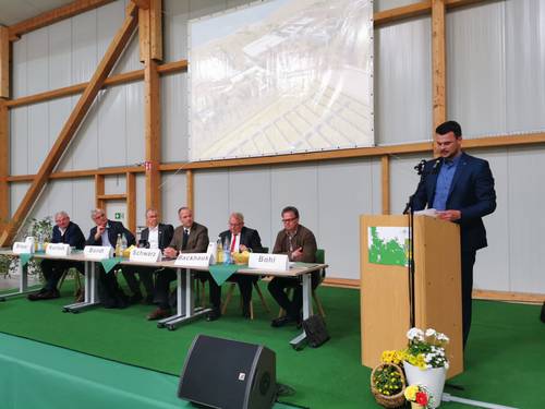 Tino Schomann sprach ein Grußwort zu Beginn der Veranstaltung