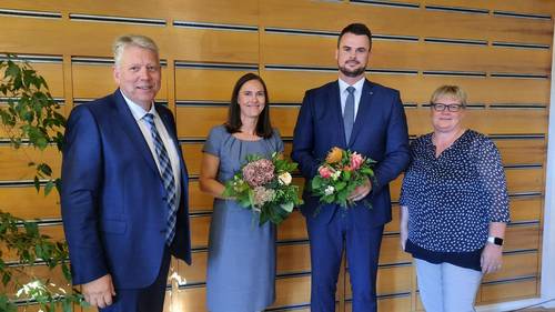 Kreistagspräsident Thomas Grote, die neue Beigeordnete Kathrin Patynowksi, Landrat Tino Schomann, stv. Kreistagspräsidentin Annett Pahl.