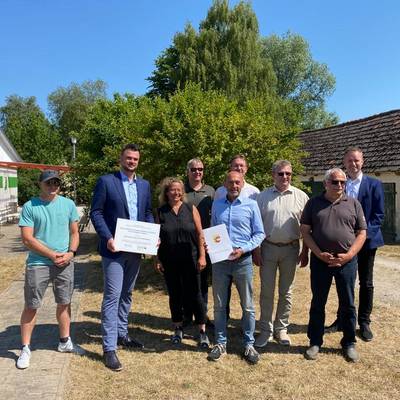 Fördermittelübergabe in Benz