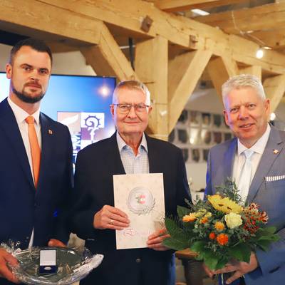 FE0D2B50 7E4E 4AB7 90F7 28366259526A