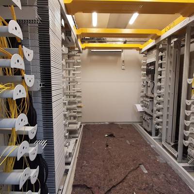 Gebaut für die Zukunft: Im „Point of Presence“ ist noch genug Platz für die Zukunft und den weiteren Ausbau der Glasfaserinfrastruktur. © LK NWM POP Klütz 3