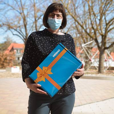 Schulleiterin Dörte Zimmermann freut sich auf die Möglichkeiten des schnellen Netzes. © LK NWM Dörte Zimmermann WEMACOM