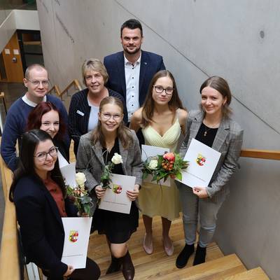 Gruppenbild der Verbeamtung am 28.9.2022