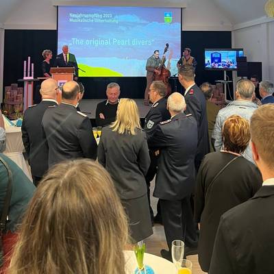 Kreistagspräsident Thomas Grote und Landrat Tino Schomann beim  Neujahrsempfang der Insel Poel